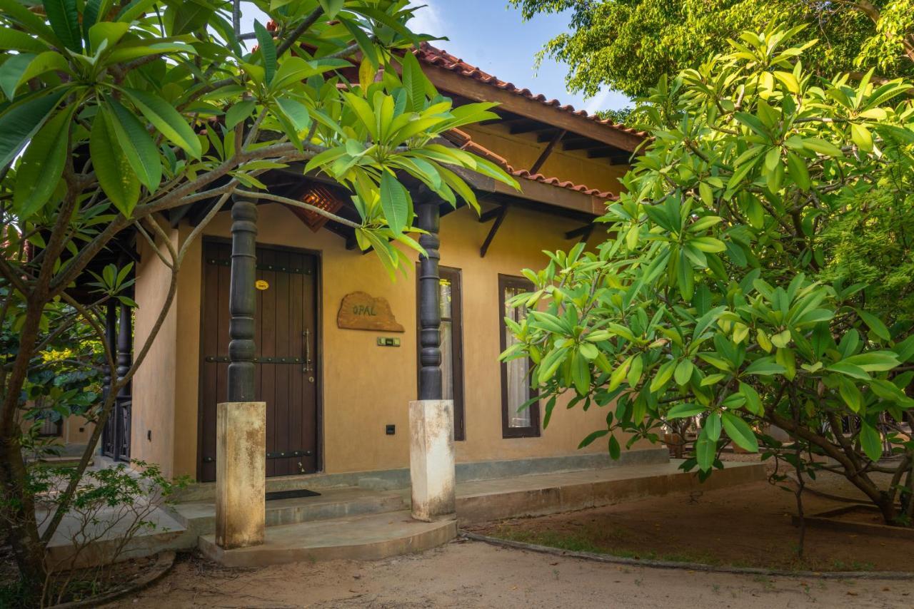 Alai Resort Mullaittivu Екстер'єр фото