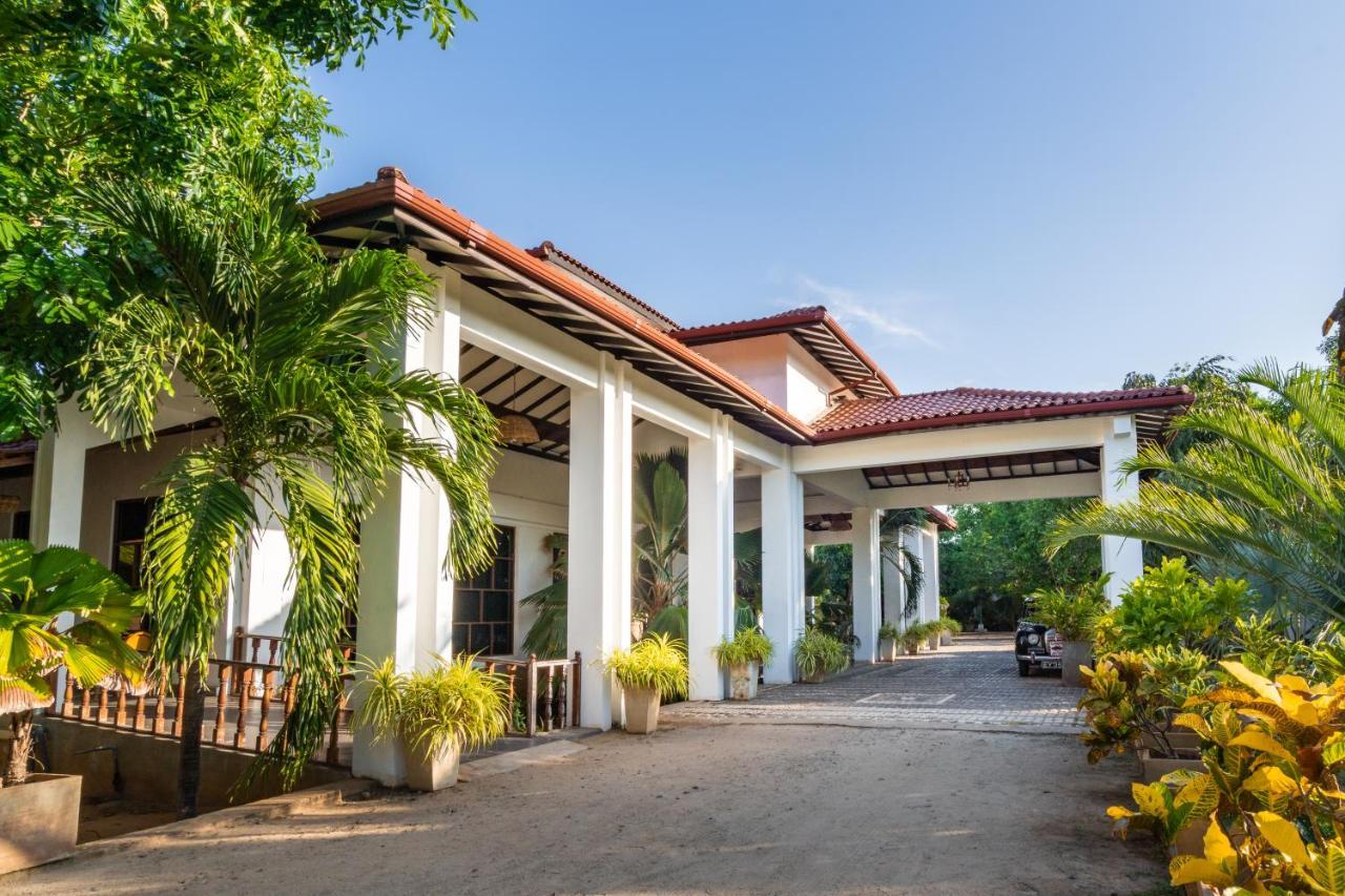 Alai Resort Mullaittivu Екстер'єр фото